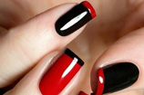 Red black Nail art